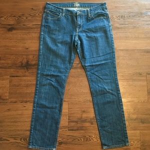Old Navy "The Diva" Straight Leg Jeans